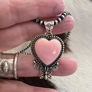 ❤️ Queen Pink Conch Heart Navajo Style Statement Pendant Butterfly Motif 13.5 Gm